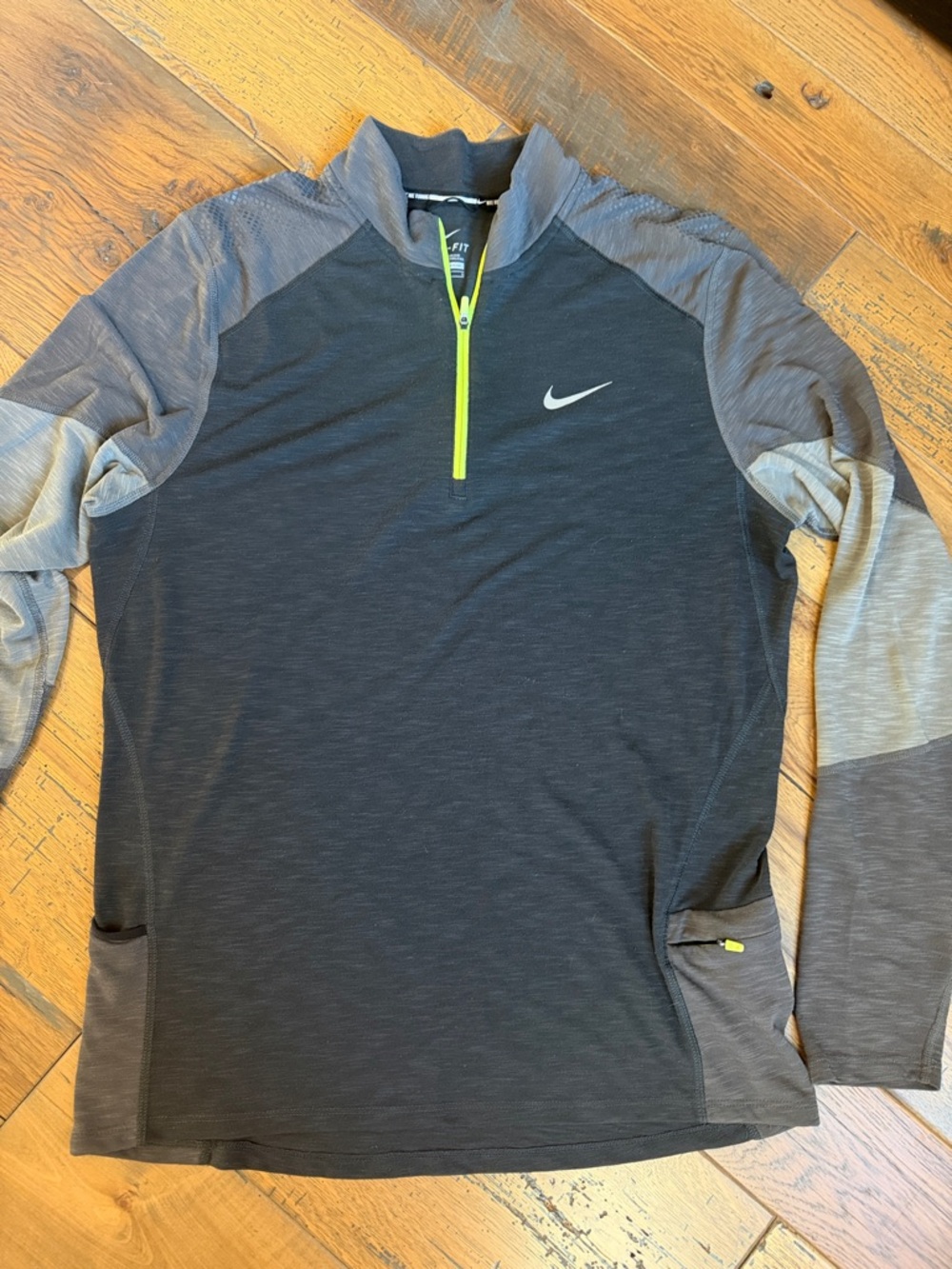 Nike Running Men’s Performance Quarter-Zip